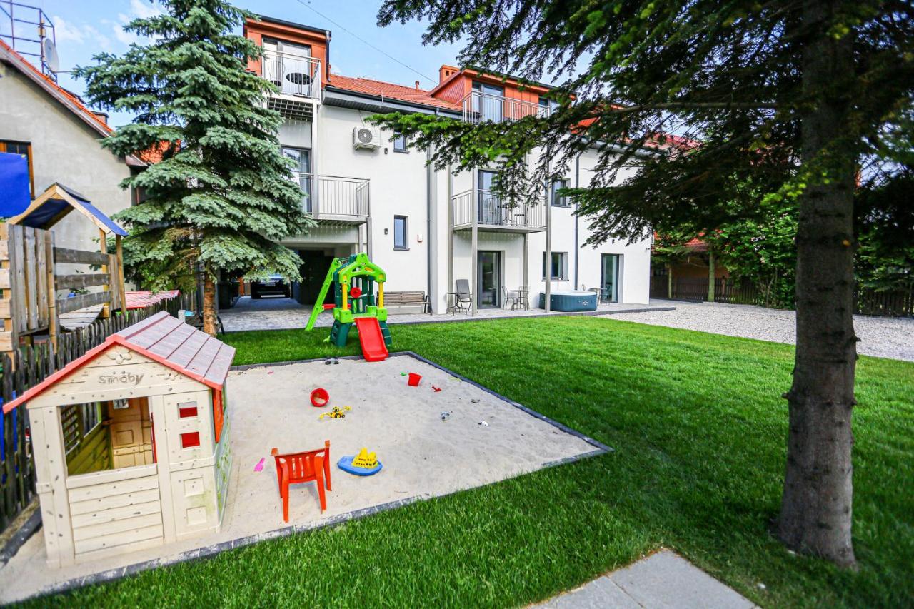 Apart Baltyk Pokoje & Apartamenty Łeba Extérieur photo