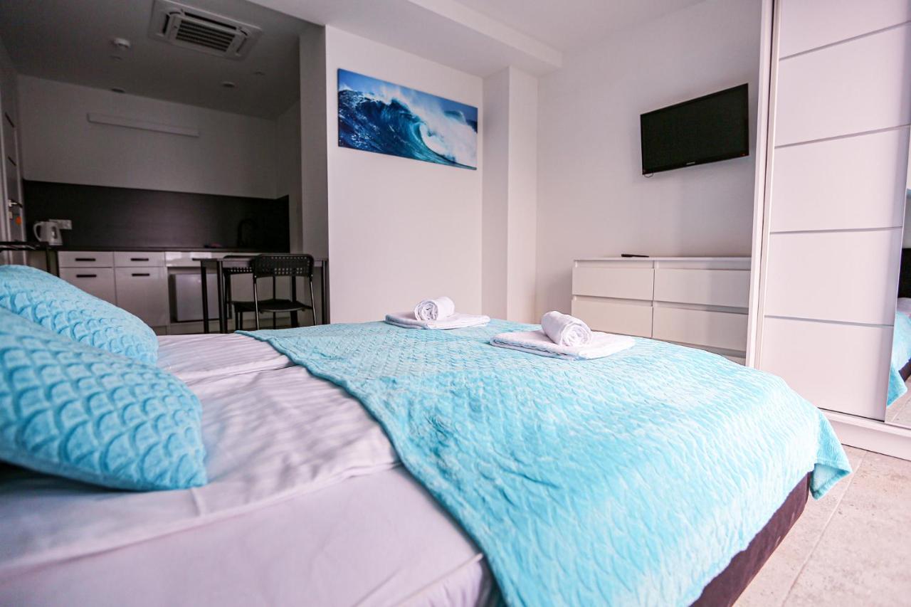 Apart Baltyk Pokoje & Apartamenty Łeba Extérieur photo