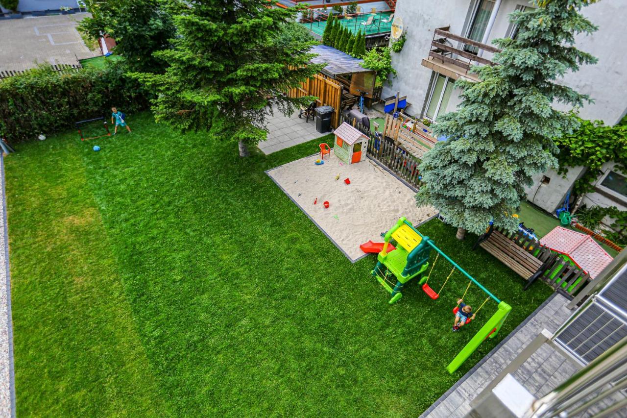 Apart Baltyk Pokoje & Apartamenty Łeba Extérieur photo