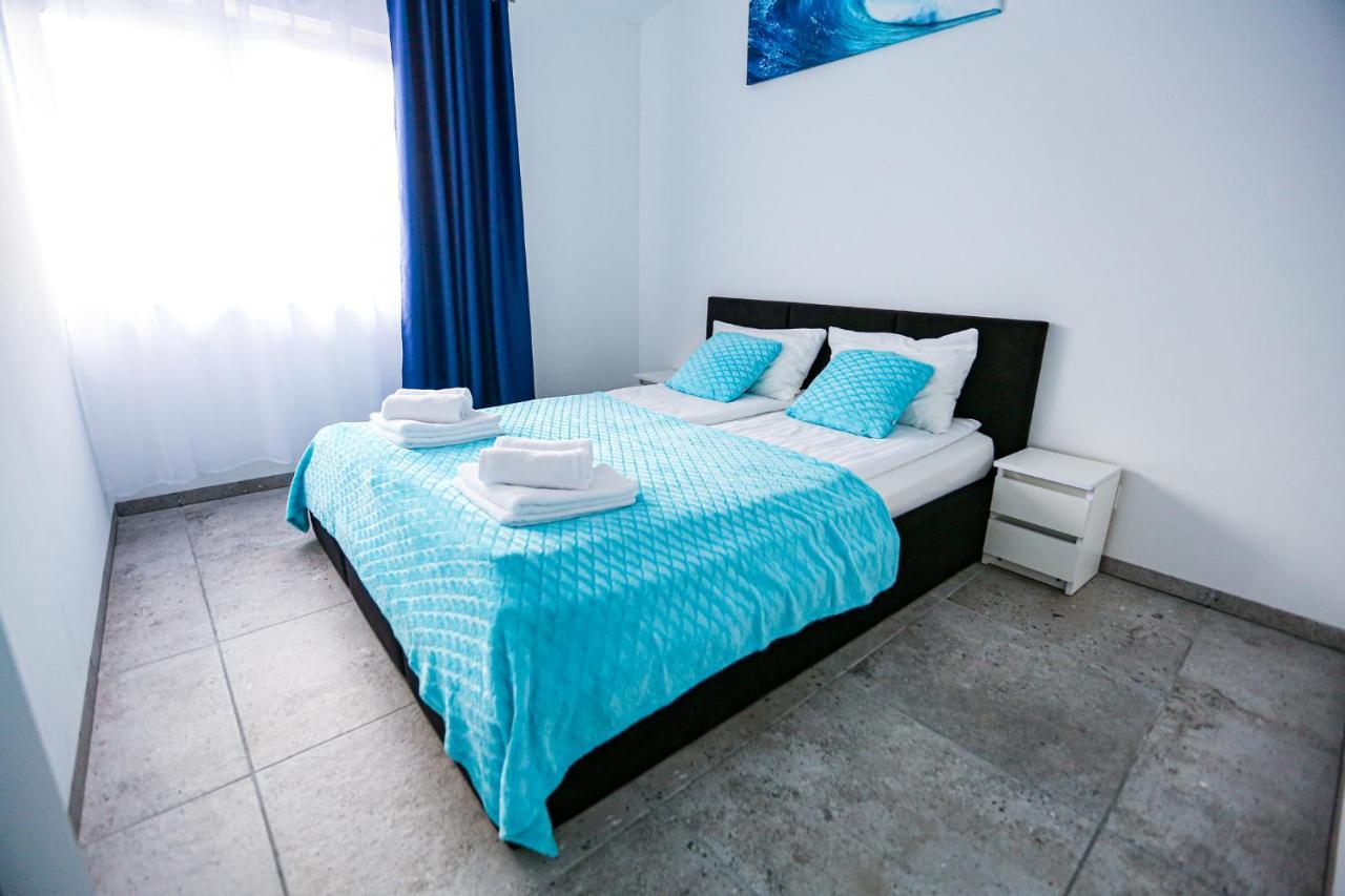 Apart Baltyk Pokoje & Apartamenty Łeba Extérieur photo