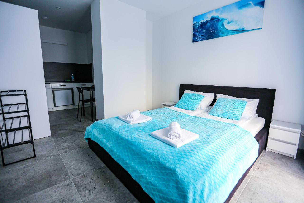 Apart Baltyk Pokoje & Apartamenty Łeba Extérieur photo