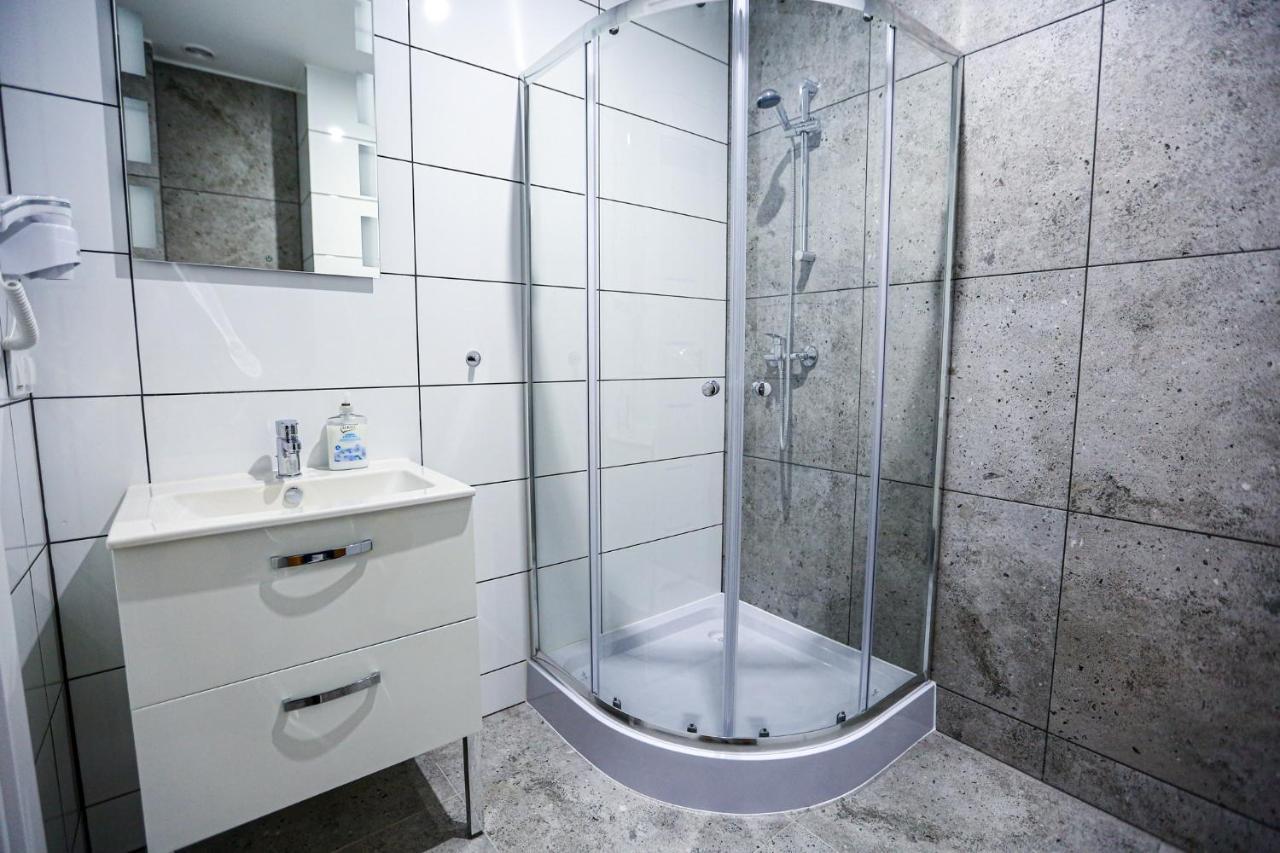 Apart Baltyk Pokoje & Apartamenty Łeba Extérieur photo