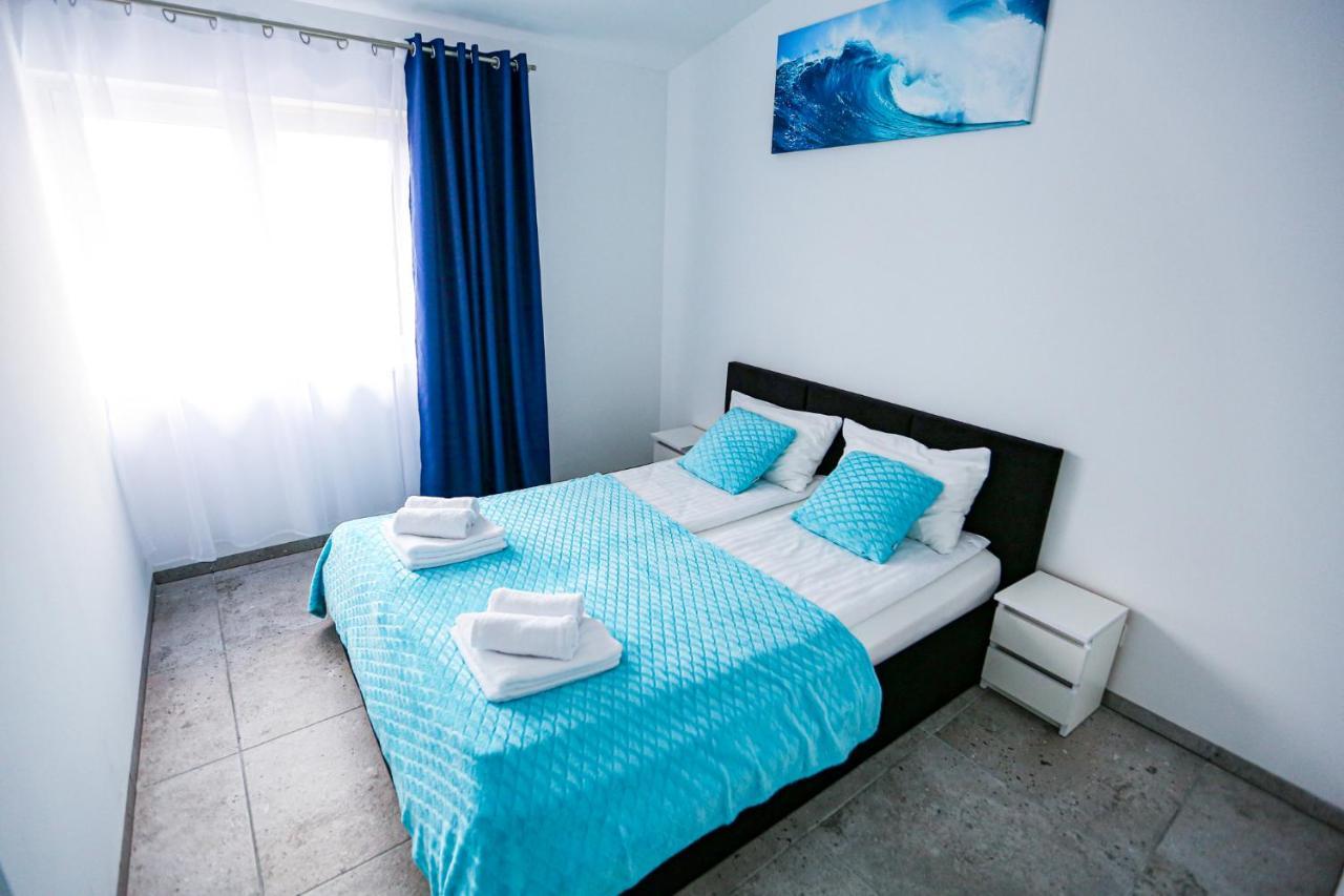 Apart Baltyk Pokoje & Apartamenty Łeba Extérieur photo