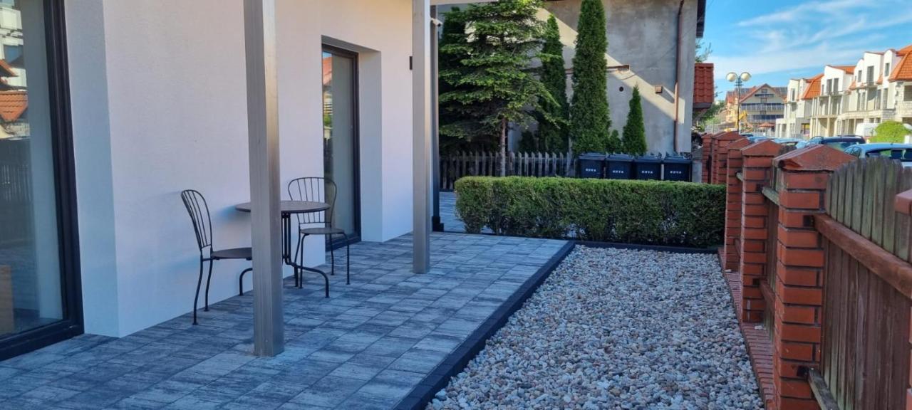 Apart Baltyk Pokoje & Apartamenty Łeba Extérieur photo