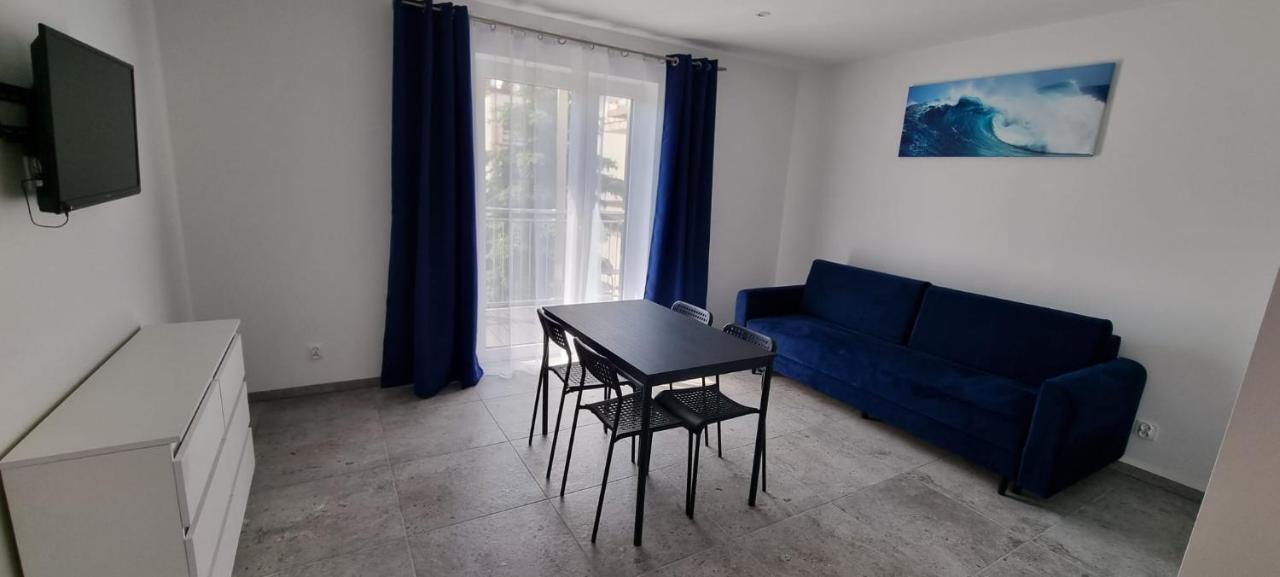 Apart Baltyk Pokoje & Apartamenty Łeba Extérieur photo
