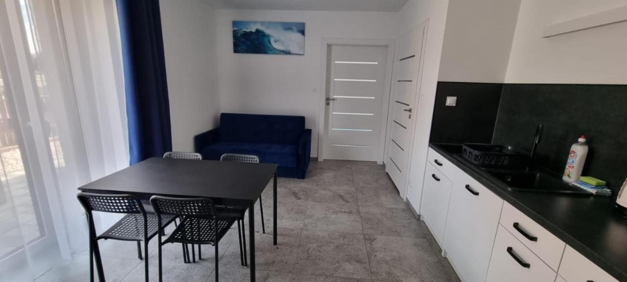 Apart Baltyk Pokoje & Apartamenty Łeba Extérieur photo