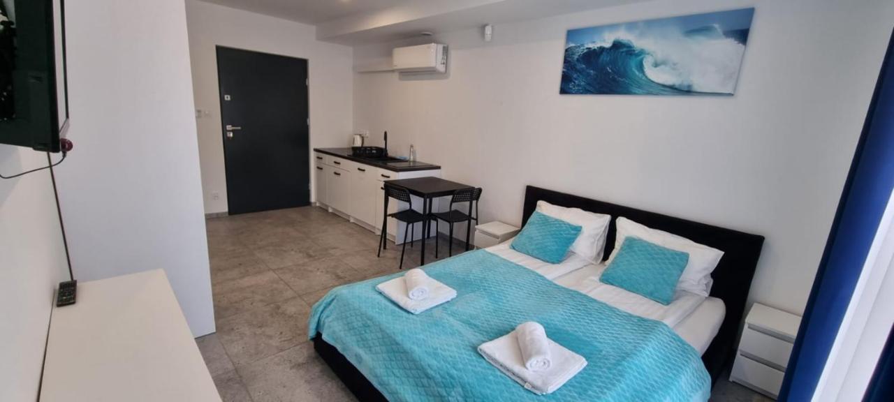 Apart Baltyk Pokoje & Apartamenty Łeba Extérieur photo